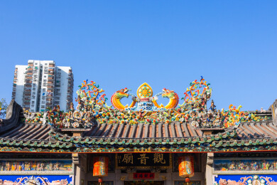 广东汕头小公园庙宇嵌瓷艺术