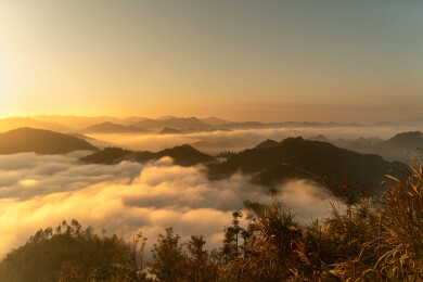 锣鼓山的日出云海