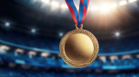 金色奖牌闪耀在体育场