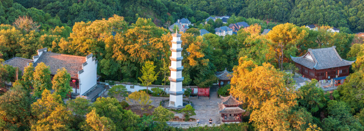 杭州市桐庐县桐君山景区航拍风光