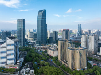 浙江宁波江北老外滩航拍 城市天际线