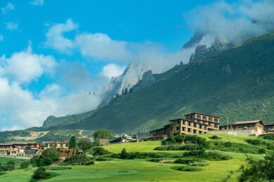 甘肃甘南扎尕那美丽风光