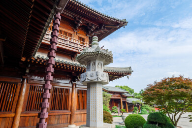 上海宝山寺|白色大理石经幢