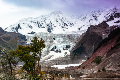 中国西藏林芝波密县玉普乡米堆冰川