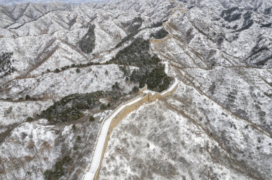 冬季航拍金山岭长城风景