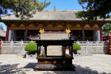 山西省吕梁市柳林县，香严寺大雄宝殿