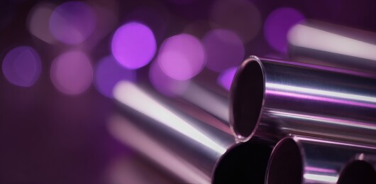 金属管材紫色光影质感工业照