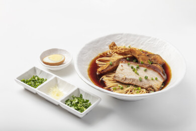 苏式红汤面与浇头套餐