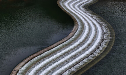 山东枣庄薛河波浪坝水瀑潺潺