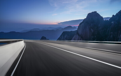 中国黄山景区天际线夜景公路