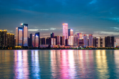 航拍湖南长沙湘江城市夜景