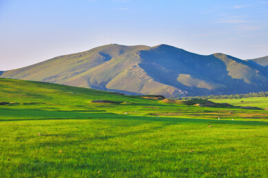呼伦贝尔额尔古纳市黑山头山间风光