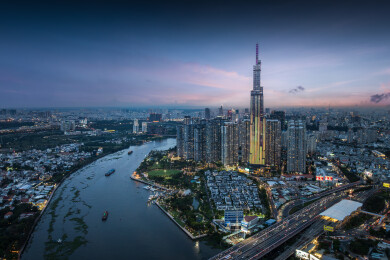 越南胡志明市城市高楼天际线夜景风光航拍