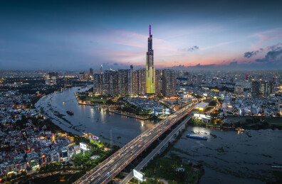 越南胡志明市城市高楼天际线夜景风光航拍