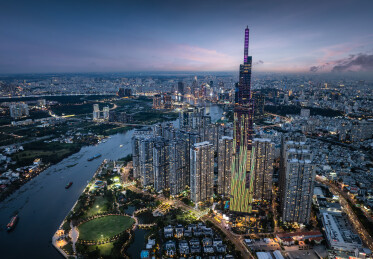 越南胡志明市城市高楼天际线夜景风光航拍