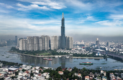 越南胡志明市城市西贡河天际线风光航拍