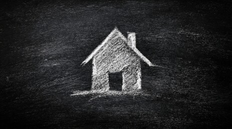 在有质感的黑板上画出家素描