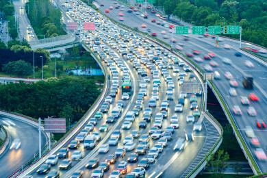 城市道路拥堵车流