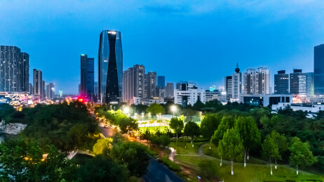 中国山东省日照市夜晚城区高楼大厦建筑