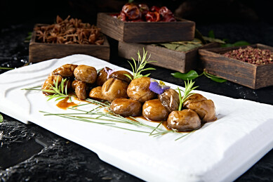 酱烧松香塞外口蘑