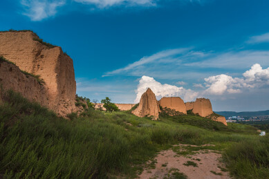 山西大同云冈石窟，荒芜的云冈堡