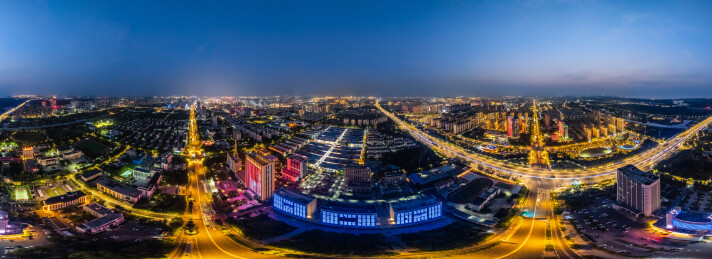 中国江苏省宿迁市夜晚VR全景城区高楼建筑