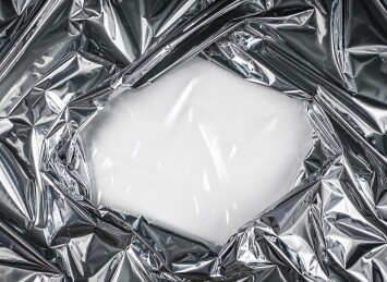 银色金属质感铝箔袋材质褶皱纹理背景