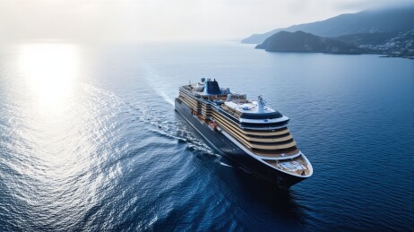 豪华邮轮海上航行