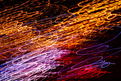 抽象曲线构图的彩色光线延时轨迹摄影