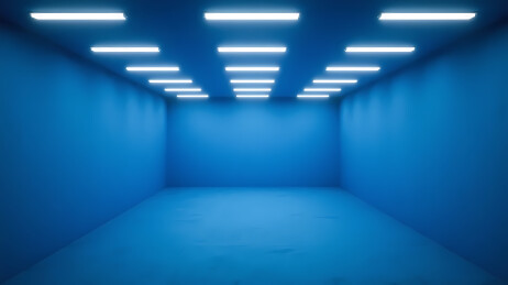 深蓝空房荧光灯光