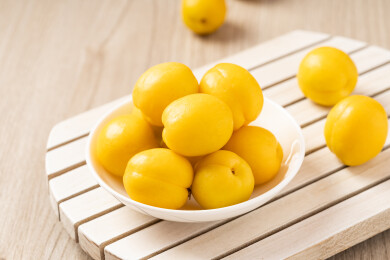 新疆小白杏