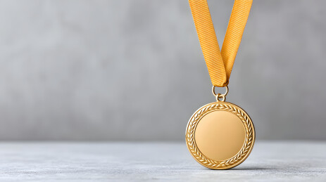 悬挂的金奖章背景