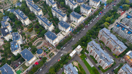 俯瞰城市居民区画面