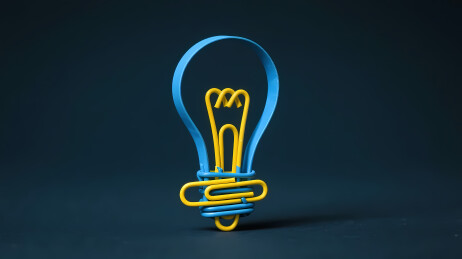 黄蓝回形针灯泡形状