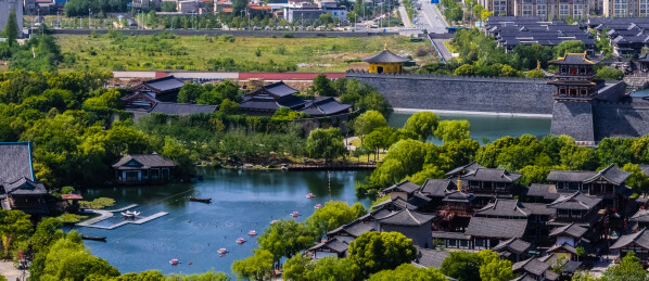 中国湖北省襄阳市盛世唐城影视城园林建筑