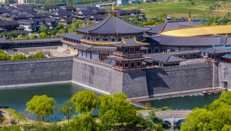 中国湖北省襄樊市盛世唐城影视城园林建筑