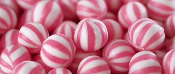 糖果粉白色陈列展示场景