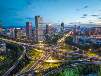 杭州市滨江区中兴立交桥夜景航拍