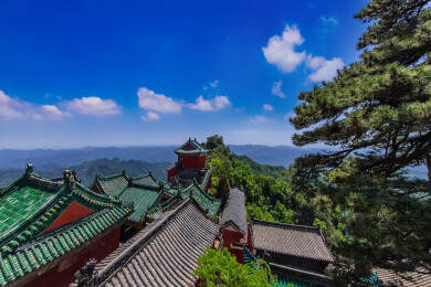 中国湖北省十堰市武当山金顶道观园林建筑