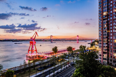 夏日芜湖滨江日落晚霞风光