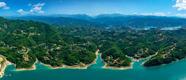 中国陕西省安康市天柱山瀛湖生态旅游风景区