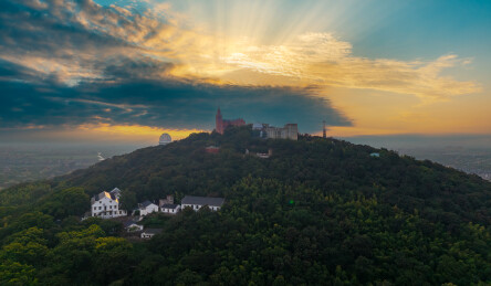 上海市西佘山建筑风光航拍