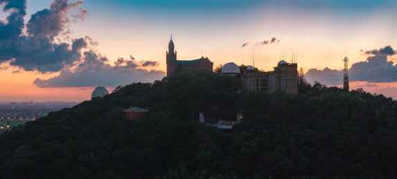 上海市西佘山建筑风光航拍