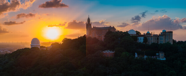 上海市西佘山建筑风光航拍