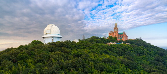 上海市西佘山建筑风光航拍