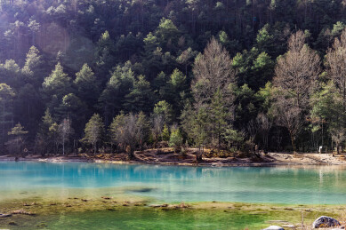 云南丽江玉龙雪山蓝月谷景观
