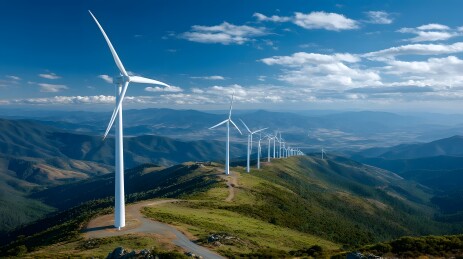 山地风力发电场全景