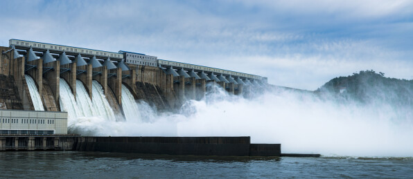 唐山迁西潘家口水库开闸泄洪