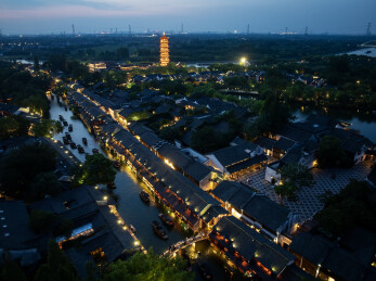 浙江嘉兴桐乡乌镇西栅景区江南水乡航拍夜景