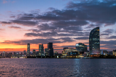 上海黄浦江北外滩的美丽夜景